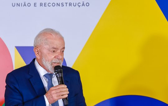 Lula planeja as primeiras viagens de 2025