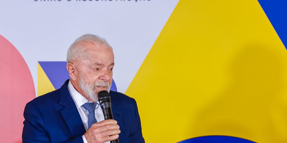 Lula planeja as primeiras viagens de 2025