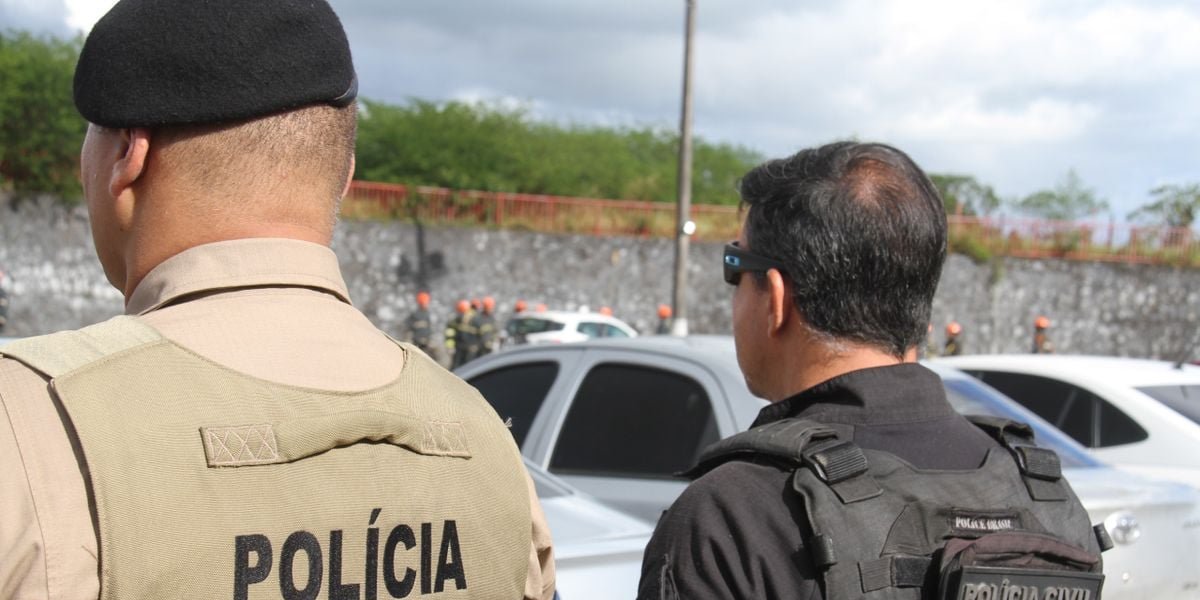 Foragido, líder de facção criminosa é preso em Arembepe durante operação da polícia