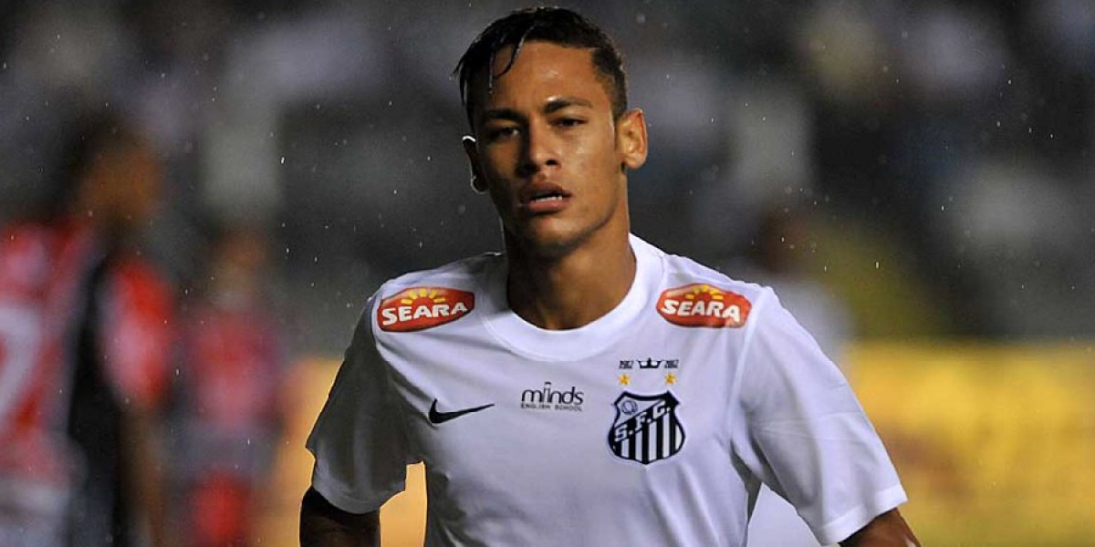 Neymar usará camisa 10 de Pelé no Santos