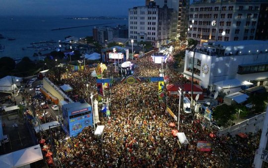 Carnaval 2025: Salvador deve movimentar R$1,8 bilhão até o final dos festejos