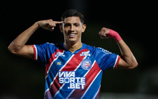 Com gol do 'fantástico' Erick Pulga, Bahia bate Jequié e segue se recuperando no Baianão