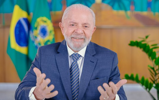 “Se Trump taxar produtos brasileiros, haverá reciprocidade”, afirma Lula