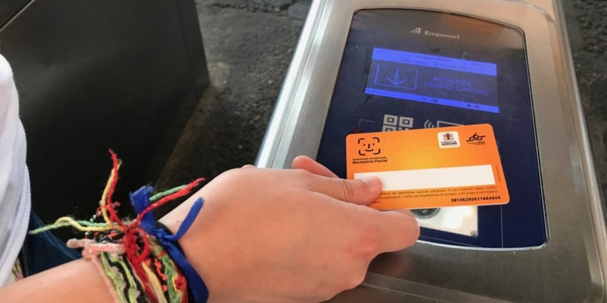 Prefeito de Sorocaba viraliza após anunciar passe livre no transporte público para estudantes