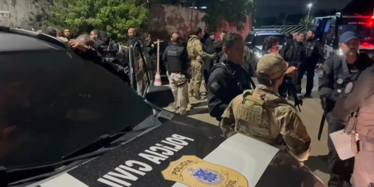 Polícia realiza operação no Nordeste de Amaralina; criminosos reagem e fazem família refém