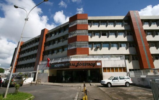 Bala perdida atinge idosa no bairro do Garcia, em Salvador