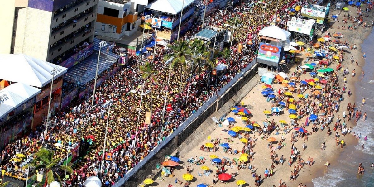 Carnaval de Salvador deve atrair 850 mil turistas e movimentar R$ 1,8 bilhão na economia