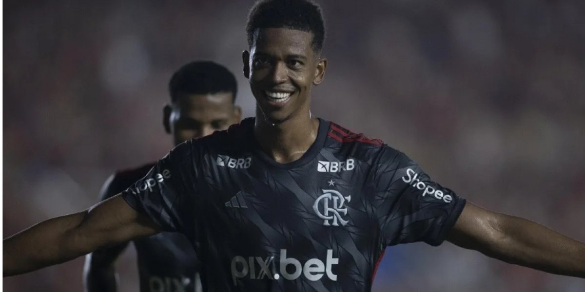 Novo reforço do Vitória já 'bidou' e pode entrar em campo nesta terça-feira