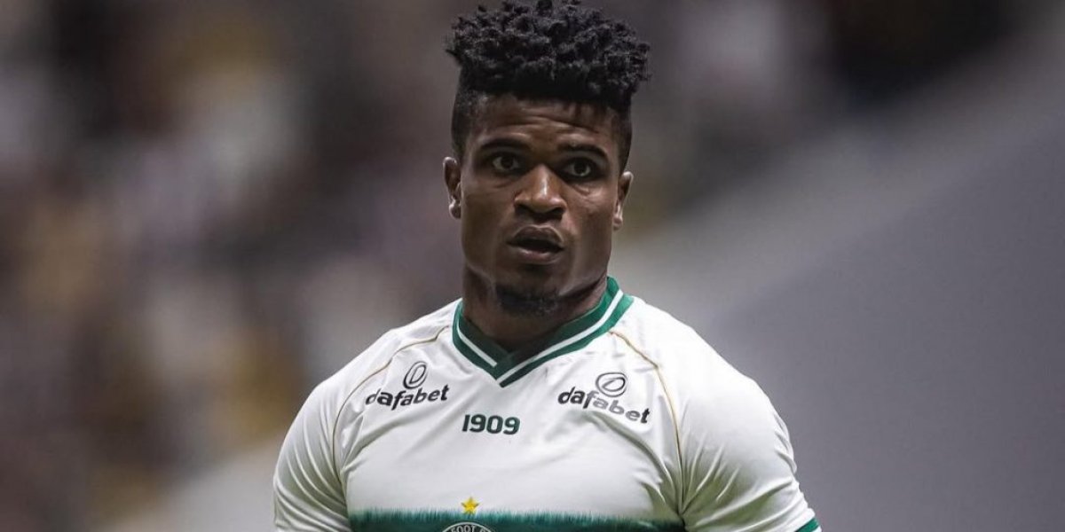 Vitória acerta a contratação do lateral-esquerdo Jamerson