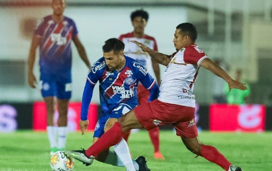 Com mais um destaque do gramado, Bahia empata fora de casa