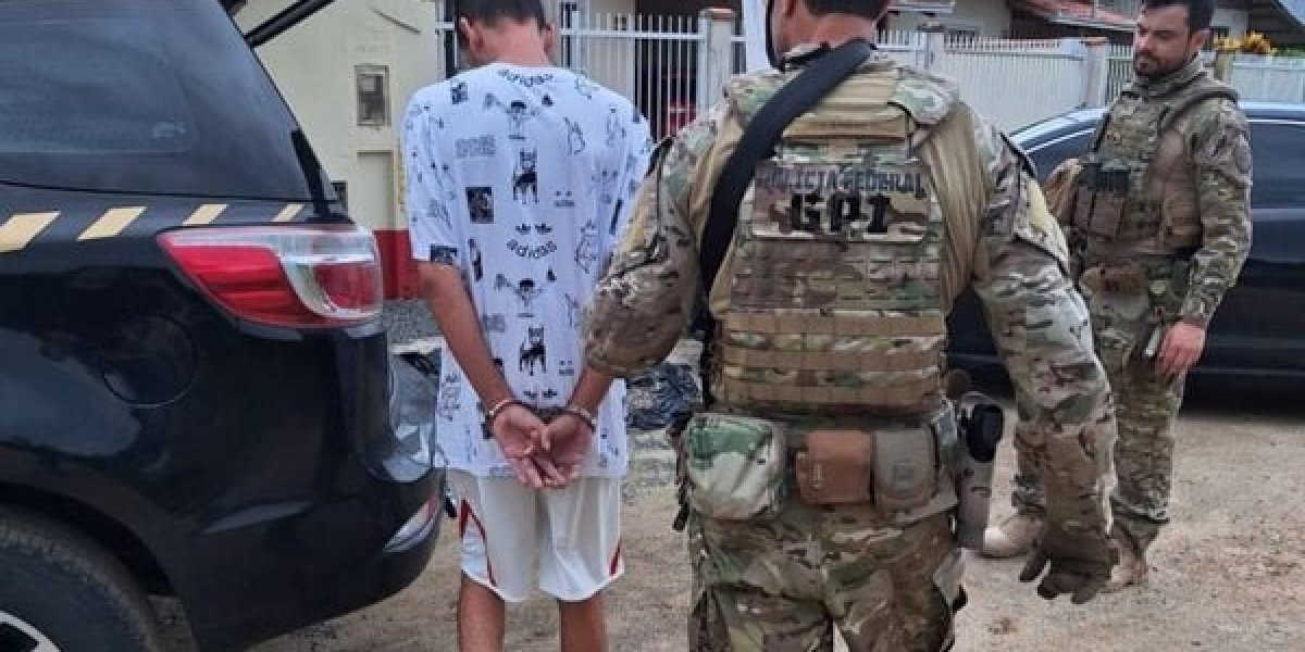 Líder de facção criminosa que ordenava mortes na Bahia é preso em Santa Catarina