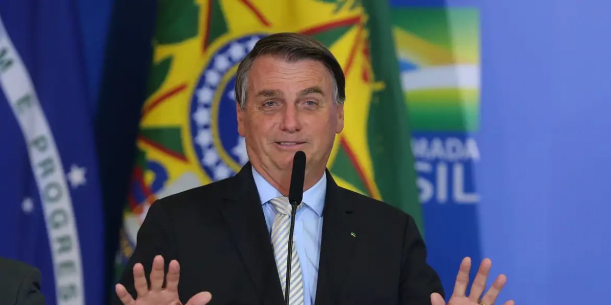 Presidente da Câmara abre possibilidade para anistia e Bolsonaro elogia: 'Cabra da Peste'
