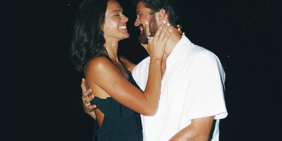 Já é da Família! Bruna Marquezine é incluída em árvore genealógica do cantor Leonardo