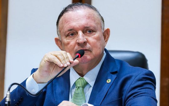 STF pede afastamento imediato de Adolfo Menezes da AL-BA