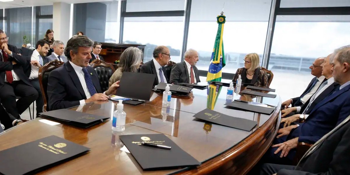 Presidente Lula tem reunião marcada com ministros do STF