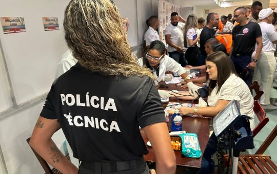 Caravana oferece serviços de saúde preventiva para policiais e bombeiros que atuarão no Carnaval 2025