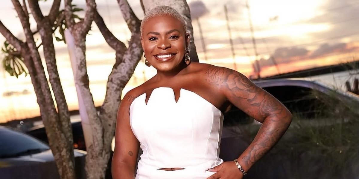 Jojo Todynho celebra aniversário com presença de Michelle Bolsonaro e ligação de Jair Bolsonaro