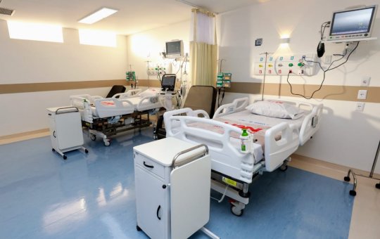 Hospital Ana Nery recebe 10 novos leitos de UTI cardiovascular
