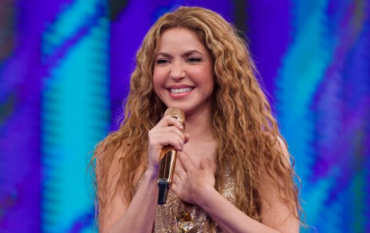 Fãs de Shakira entoam gritos contra ex-marido da cantora durante show no Rio de Janeiro