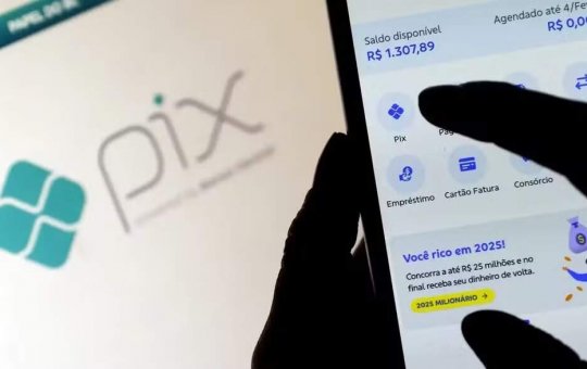 Instabilidade no PIX afeta clientes de vários bancos nesta quinta-feira (13)