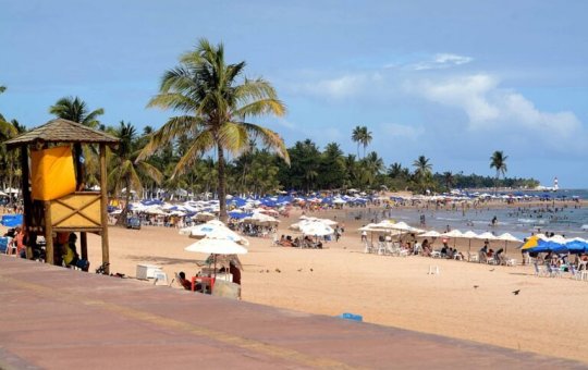 Projeto de lei pretende proibir o uso de caixas de som nas praias de Salvador