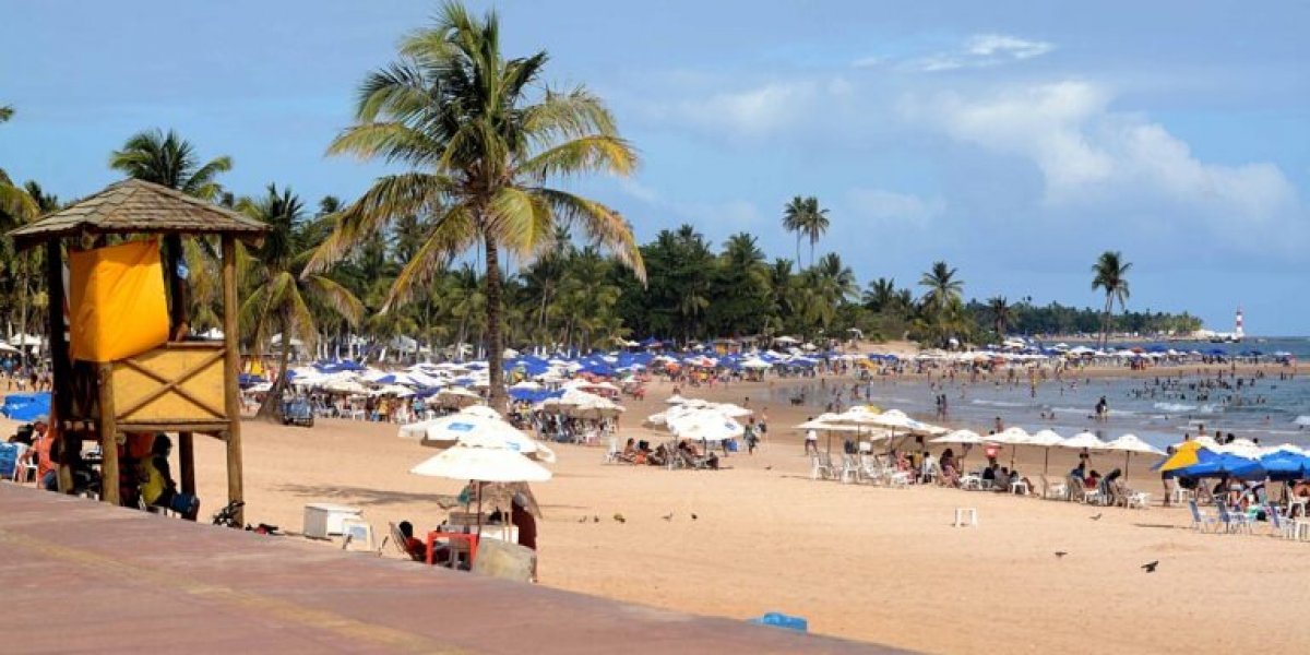 Projeto de lei pretende proibir o uso de caixas de som nas praias de Salvador