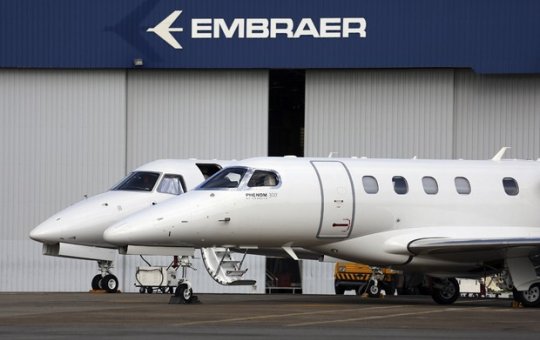 Ministro anuncia investimentos de R$20 bilhões na Embraer até 2030