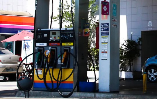 Brasil vende mais de 130 bilhões de litros de combustíveis em 2024