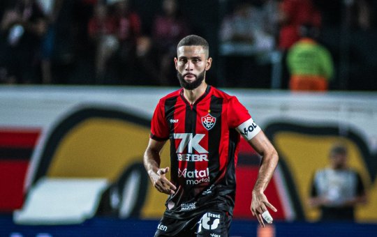 Vitória anuncia saída do capitão Wagner Leonardo