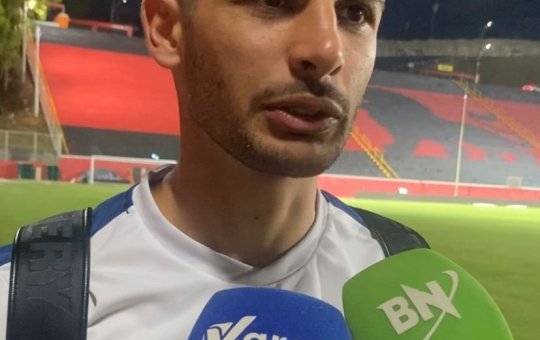 Michel Araújo estreia pelo Bahia e comemora triunfo no Baianão