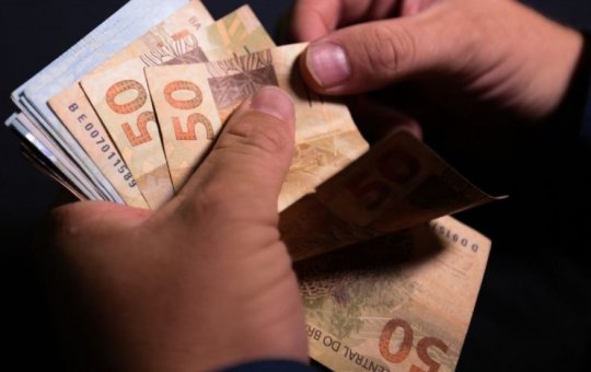 Pagamento do abono salarial PIS-Pasep 2025 começa nesta segunda-feira (17)