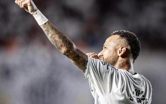 Neymar negocia compra do Santos e construção de novo estádio para o Alvinegro