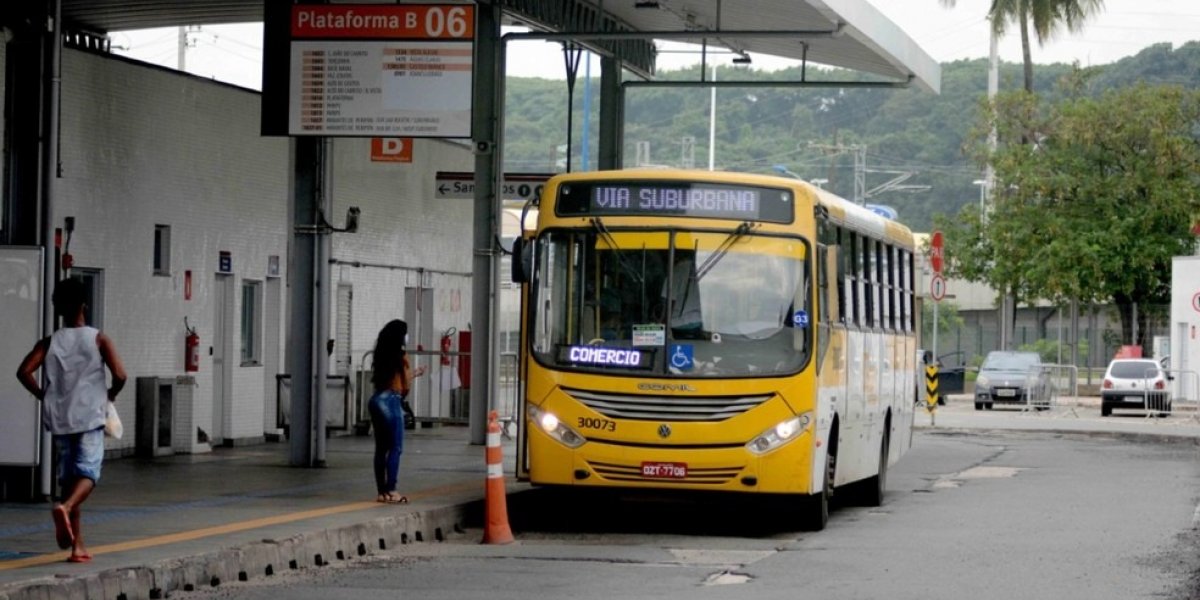 Roubos a ônibus em Salvador caem 71% em janeiro, aponta Polícia Militar