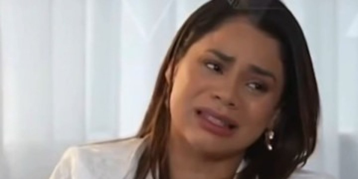 Aos prantos, Lexa desabafa sobre sua gravidez e a perda da filha em entrevista