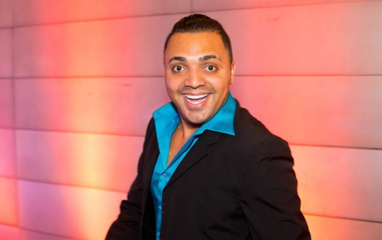 Humorista Tirulipa é condenado a pagar R$ 15 mil à mulher por danos morais