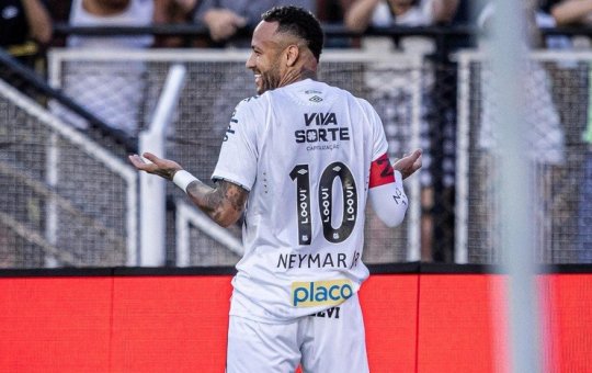 Mágico: Neymar marca gol antológico e comanda vitória do Santos