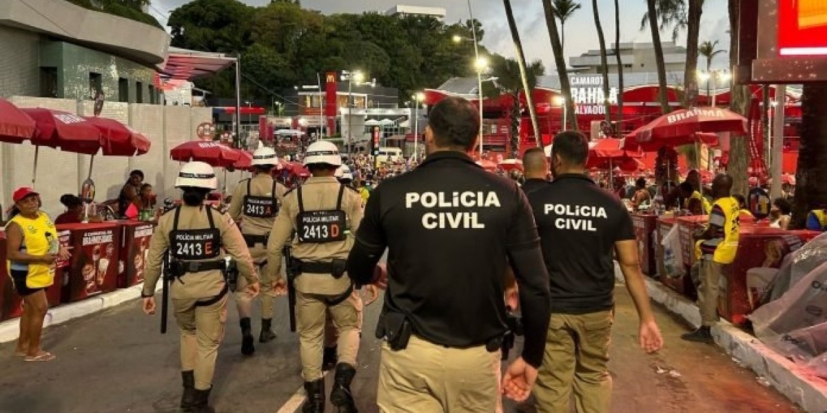 Policiamento no pré-Carnaval retém mais de 110 objetos nas revistas