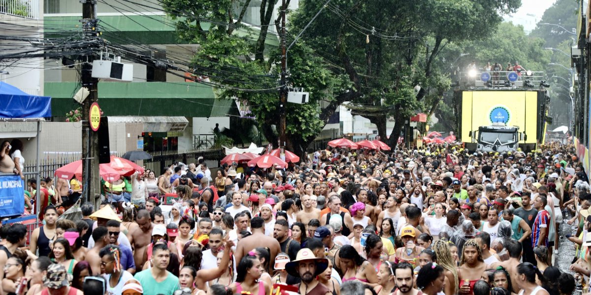 Previsão do tempo indica chuvas fracas e moderadas no Carnaval de Salvador 2025, aponta Codesal