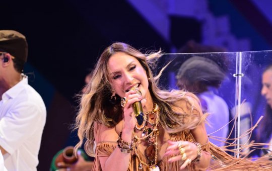 Claudia Leitte é vaiada na abertura do Carnaval de Salvador