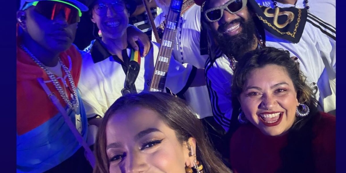 Anitta agita trio da BaianaSystem no Carnaval de Salvador: 'Nunca fui tão feliz'