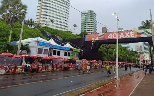 Justiça da Bahia revoga interdição e libera passarela para camarotes no Carnaval