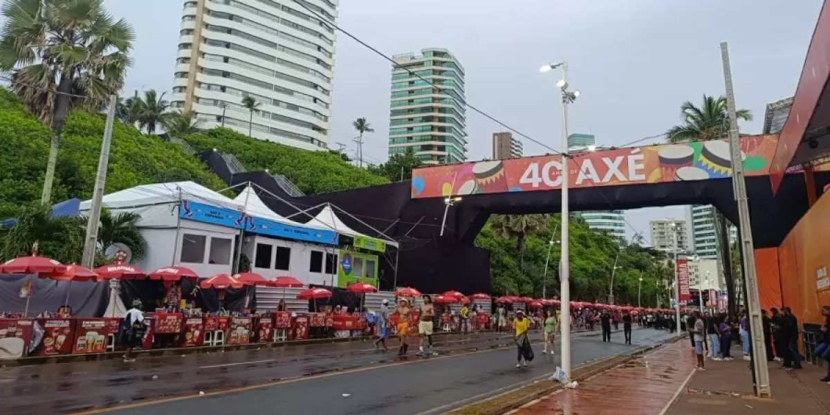 Justiça da Bahia revoga interdição e libera passarela para camarotes no Carnaval