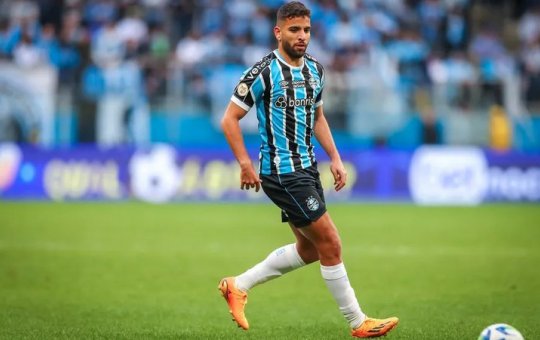 Vitória fecha acordo e contrata Pepê do Grêmio; saiba mais