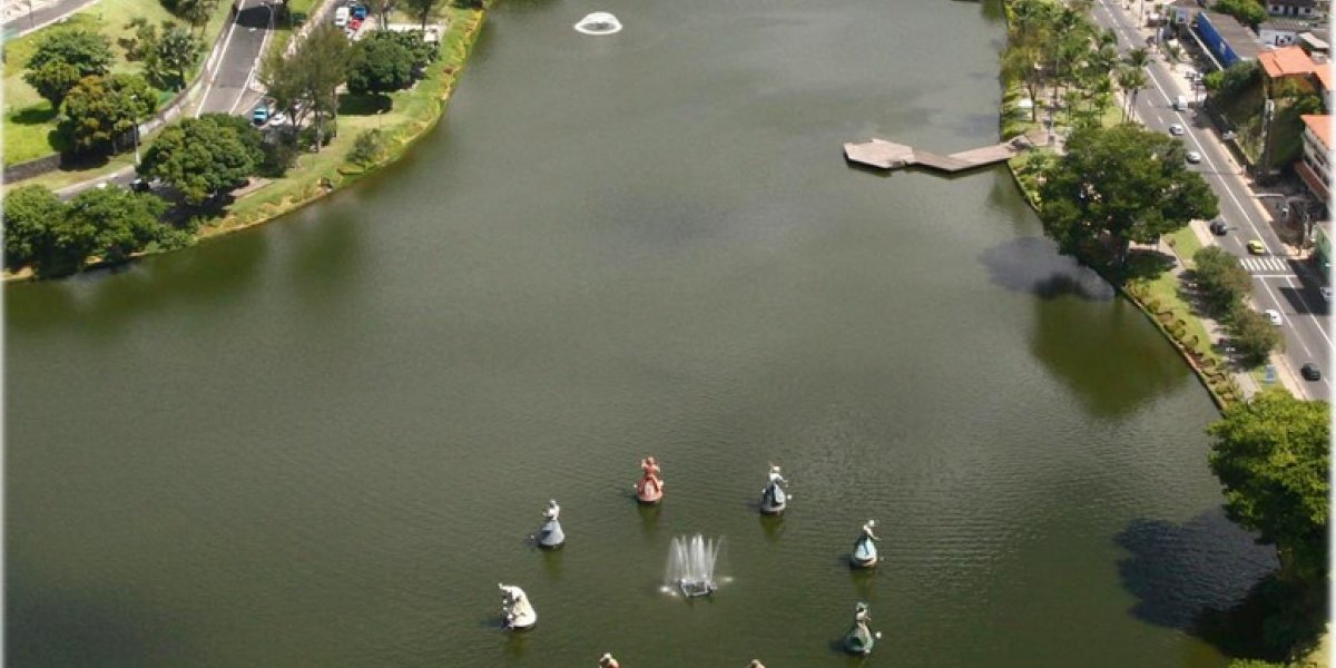 Corpo é encontrado no Dique do Tororó; Suspeita é de que seja do jovem que pulou na água para fugir de um assalto