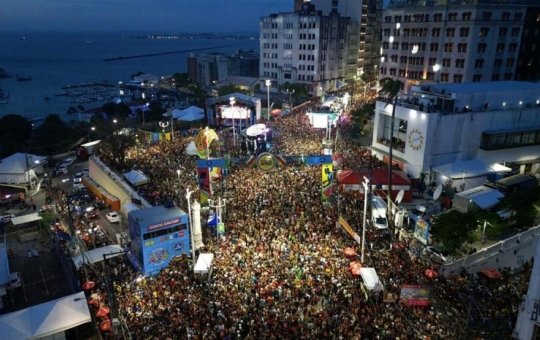Confira a programação do Carnaval desta segunda-feira (3)
