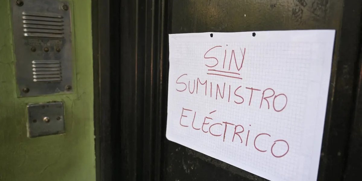 Apagão na Argentina deixa mais de meio milhão de usuários sem luz