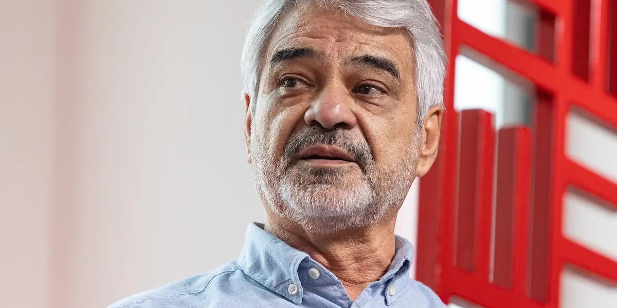 Humberto Costa assumirá a presidência do PT no lugar de Gleisi Hoffmann