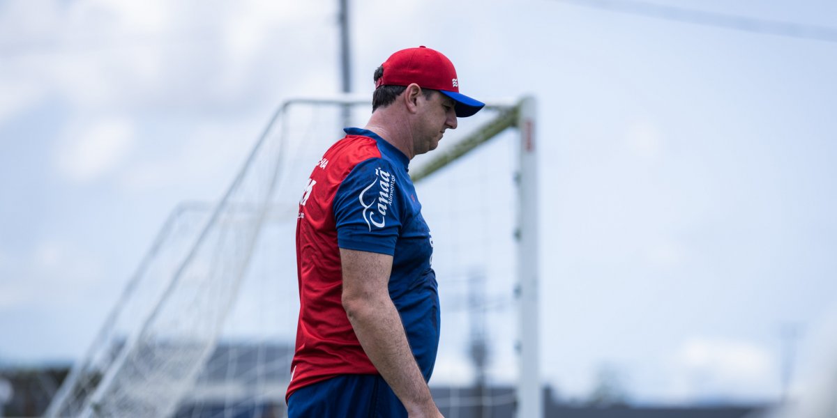 Everaldo elogia Rogério Ceni e afirma que treinador 'tem nível de seleção'