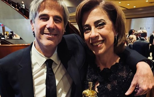 Fernanda Torres anuncia férias após campanha do Oscar: ‘Descanso da guerreira’