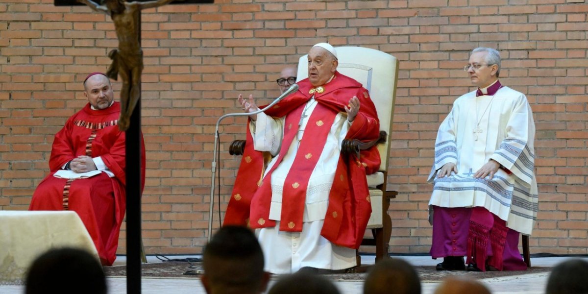 Papa Francisco tem novo boletim médico divulgado pelo Vaticano